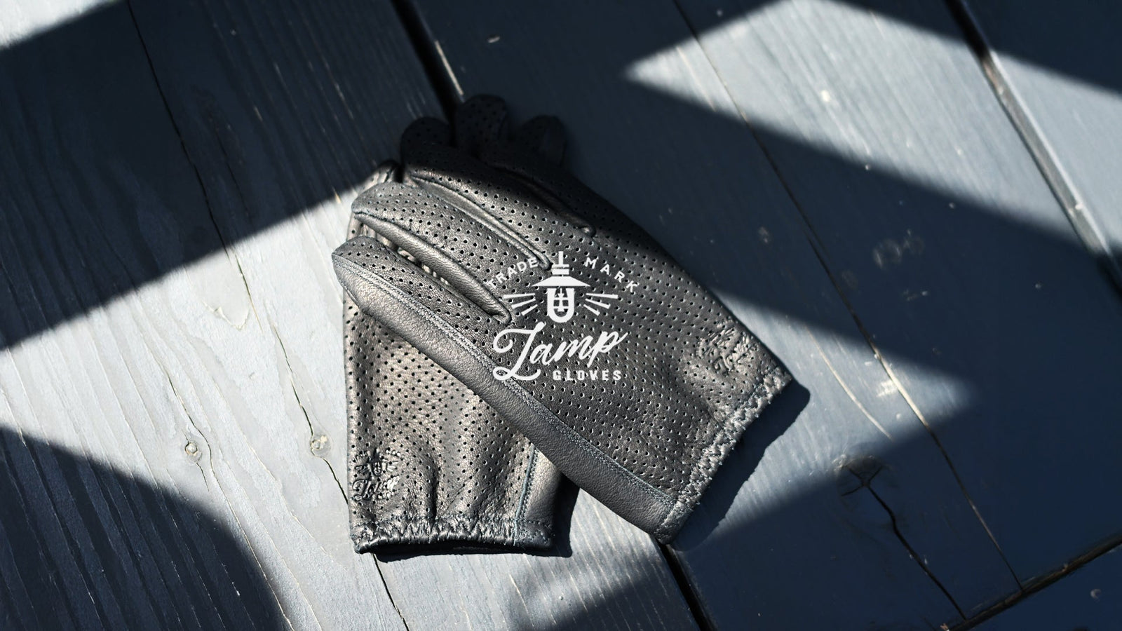 Lamp gloves "PUNCHING GLOVE BLACK" 発売決定